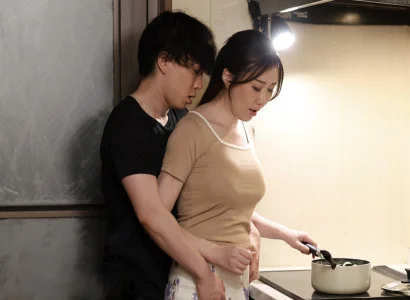 Mẹ kế của chồng chiều lòng con chồng