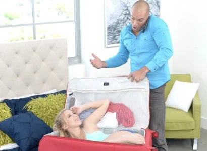 Món quà đặc biệt nằm trong vali